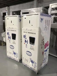 智能現(xiàn)制濕巾機(jī)